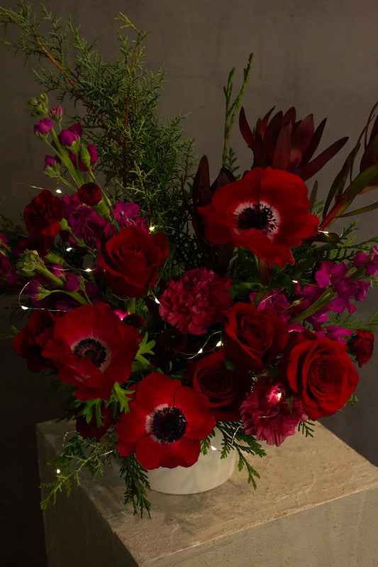 Classic Holiday Arrangement